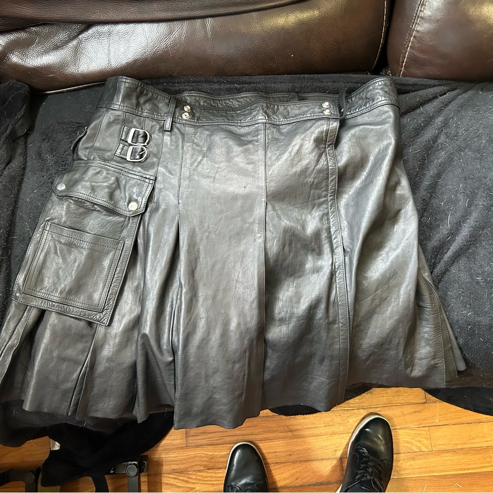 Men’s Genuine Black Leather Utility Scottish Kilt